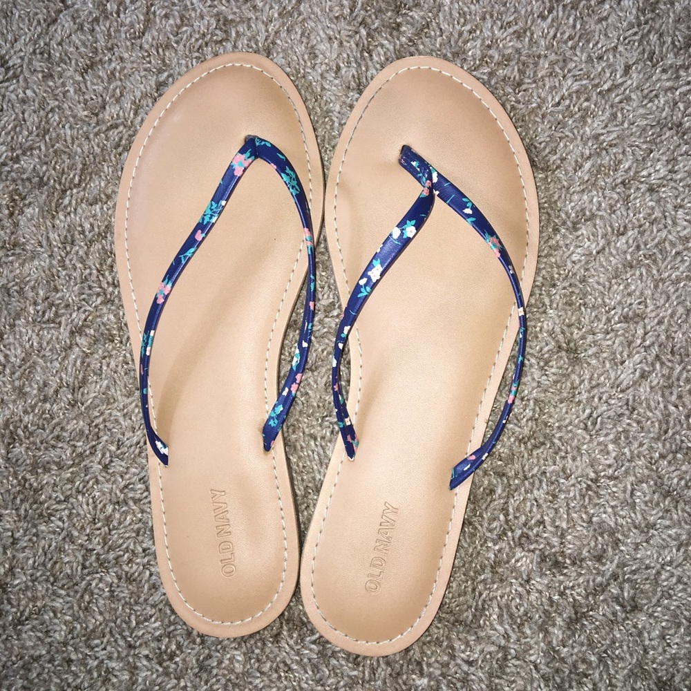 Flower Capri Flop Flops